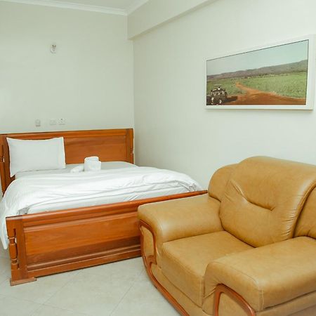 Fq Hotel Limited Dar es Salaam Buitenkant foto