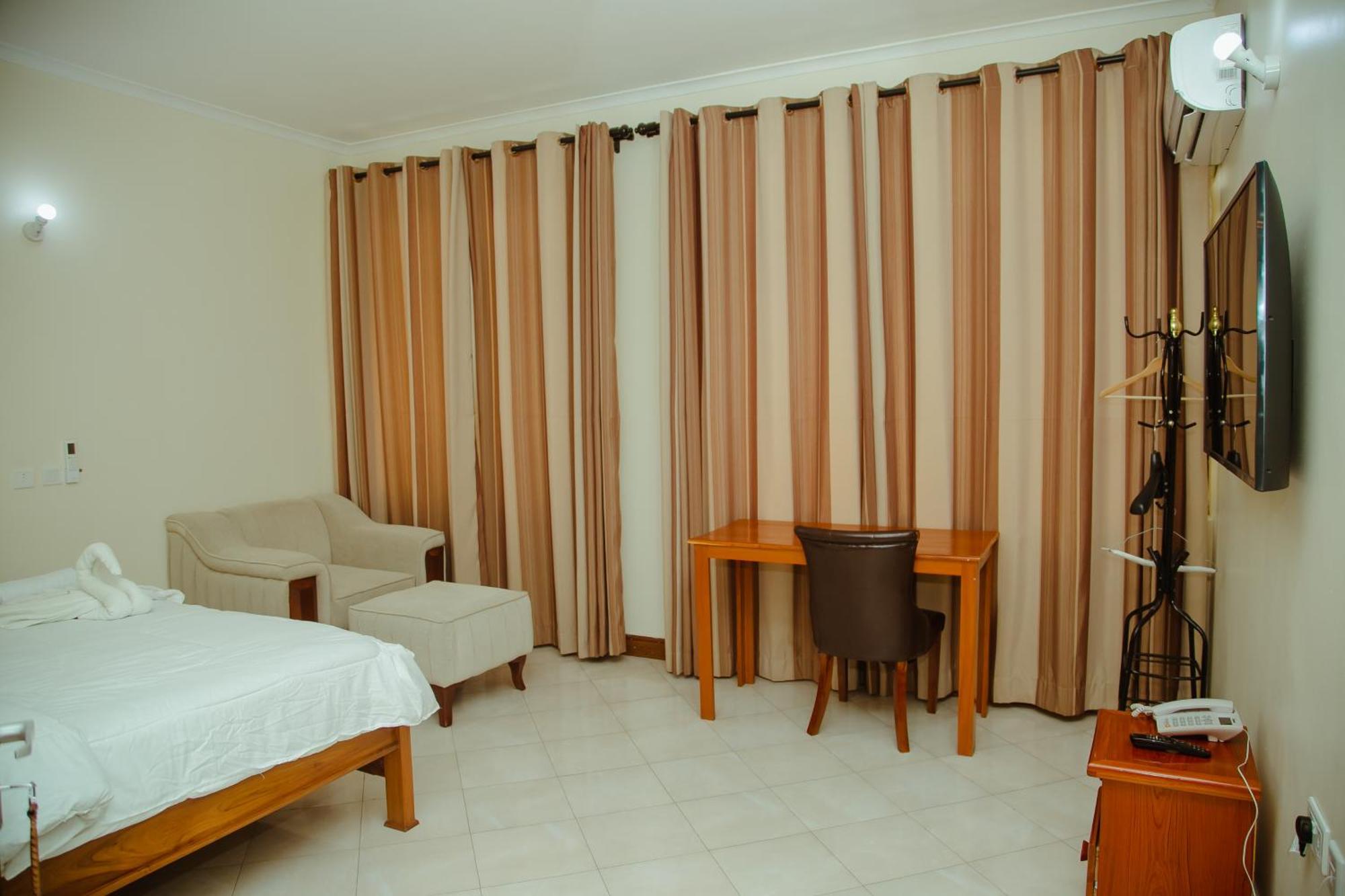 Fq Hotel Limited Dar es Salaam Buitenkant foto