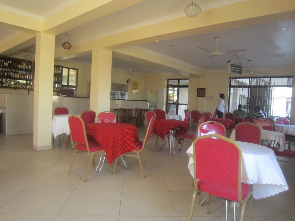 Fq Hotel Limited Dar es Salaam Buitenkant foto