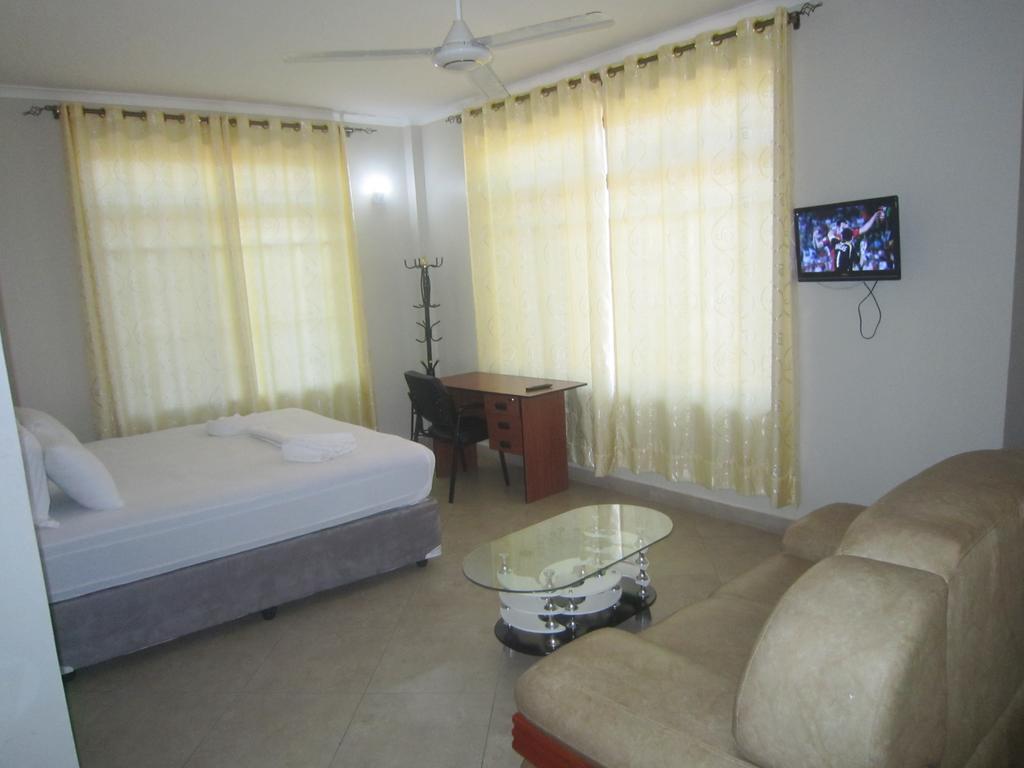 Fq Hotel Limited Dar es Salaam Buitenkant foto