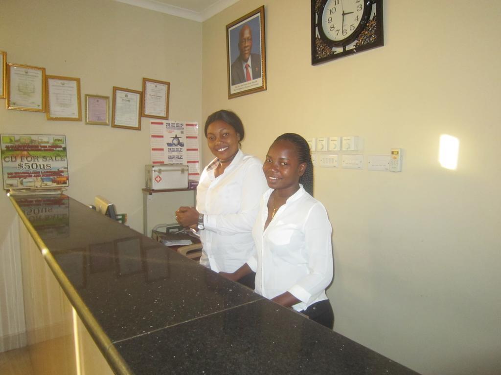 Fq Hotel Limited Dar es Salaam Buitenkant foto