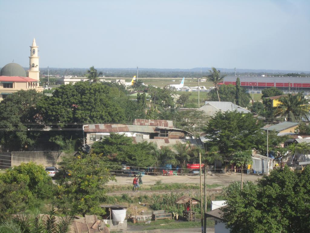 Fq Hotel Limited Dar es Salaam Buitenkant foto