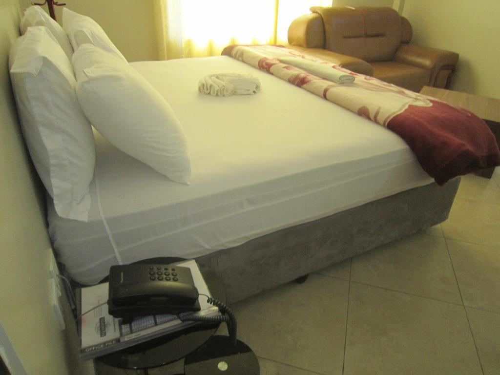 Fq Hotel Limited Dar es Salaam Buitenkant foto