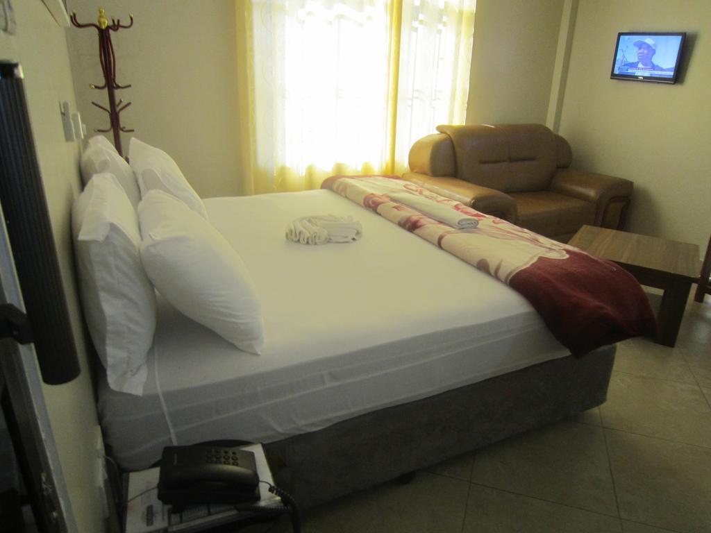 Fq Hotel Limited Dar es Salaam Buitenkant foto