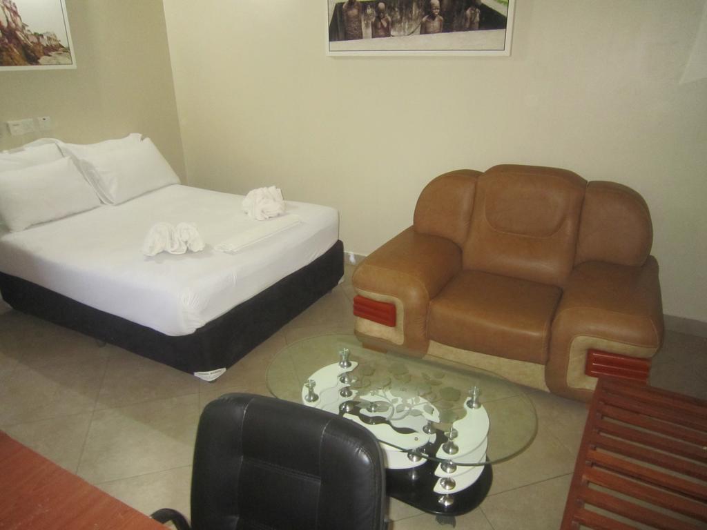 Fq Hotel Limited Dar es Salaam Buitenkant foto