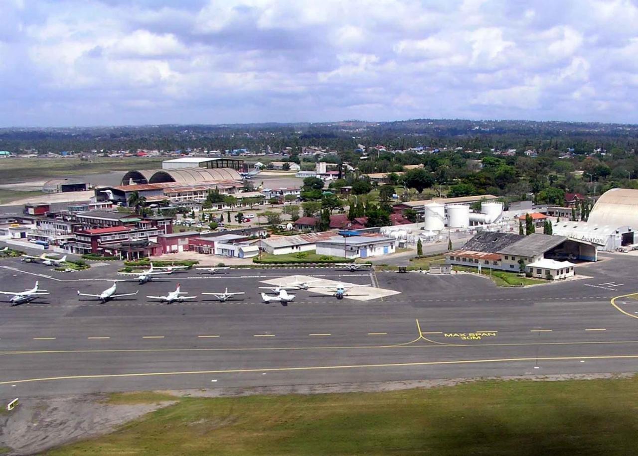 Fq Hotel Limited Dar es Salaam Buitenkant foto